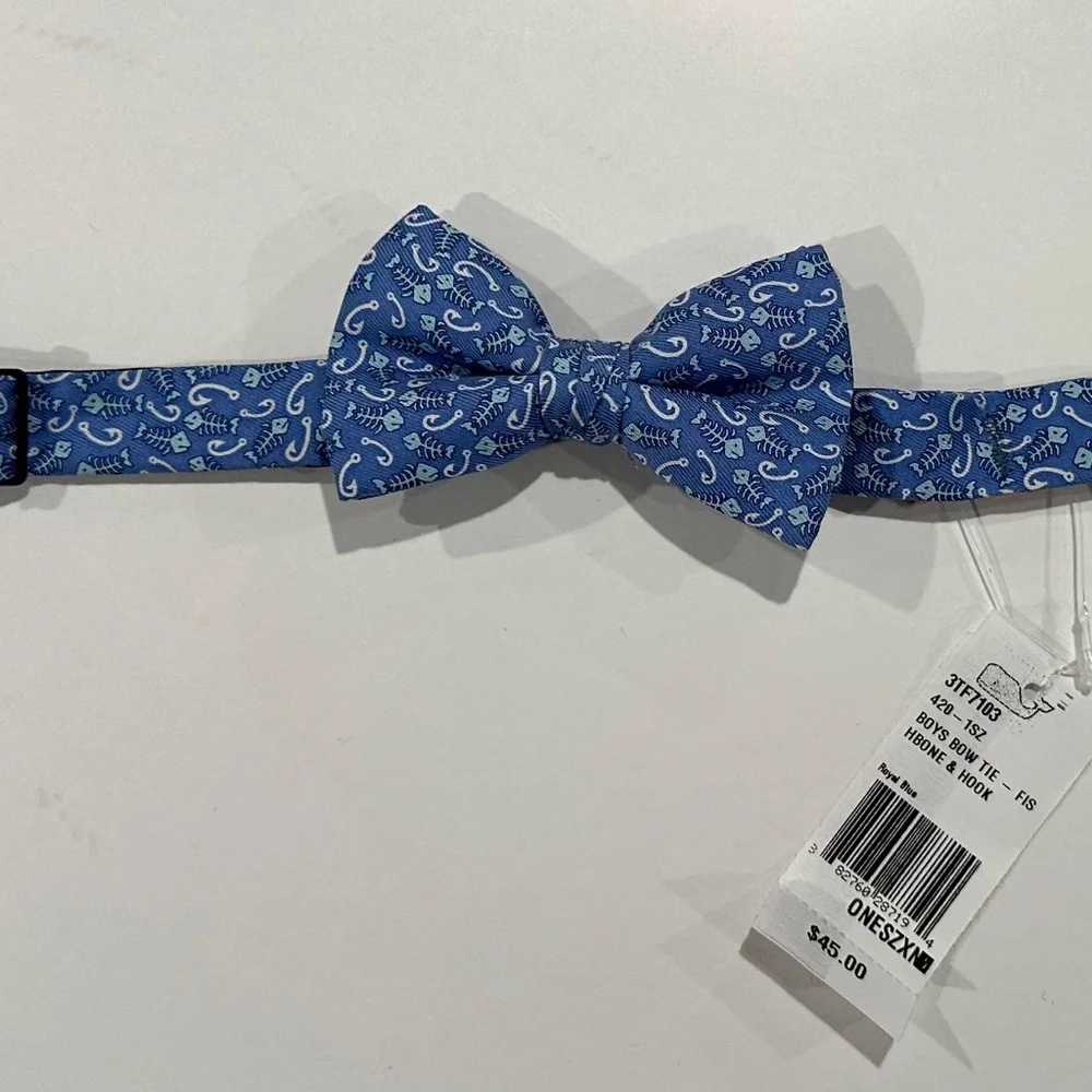 Boy's VINEYARD VINES Silk Bowtie - NEW With Tags.
